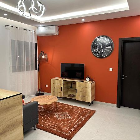Luxueux Appartements - 2 Pieces Ou 4 Pieces - Quartiers Prises D'Almadies Et Ngor" Dakar Luaran gambar