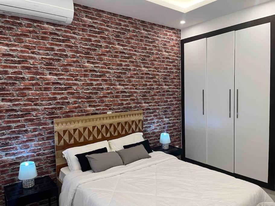 Luxueux Appartements - 2 Pieces Ou 4 Pieces - Quartiers Prises D'Almadies Et Ngor" Dakar Luaran gambar