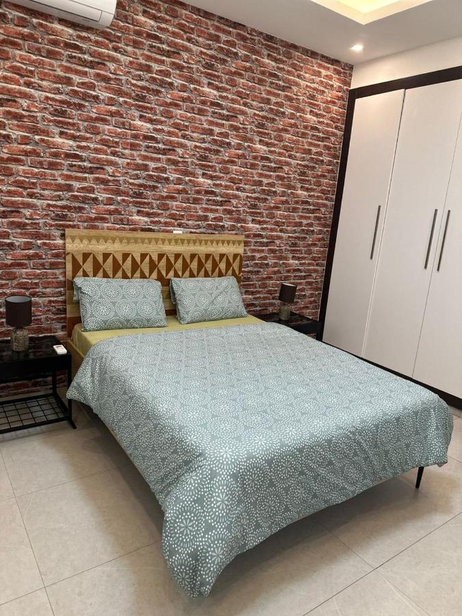 Luxueux Appartements - 2 Pieces Ou 4 Pieces - Quartiers Prises D'Almadies Et Ngor" Dakar Luaran gambar