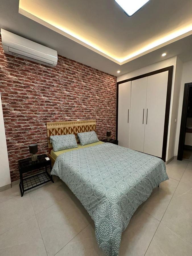 Luxueux Appartements - 2 Pieces Ou 4 Pieces - Quartiers Prises D'Almadies Et Ngor" Dakar Luaran gambar