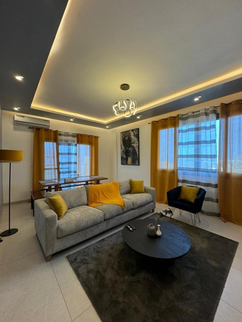 Luxueux Appartements - 2 Pieces Ou 4 Pieces - Quartiers Prises D'Almadies Et Ngor" Dakar Luaran gambar