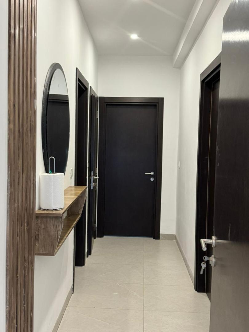 Luxueux Appartements - 2 Pieces Ou 4 Pieces - Quartiers Prises D'Almadies Et Ngor" Dakar Luaran gambar