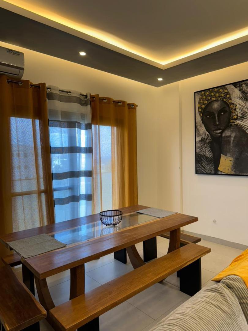 Luxueux Appartements - 2 Pieces Ou 4 Pieces - Quartiers Prises D'Almadies Et Ngor" Dakar Luaran gambar