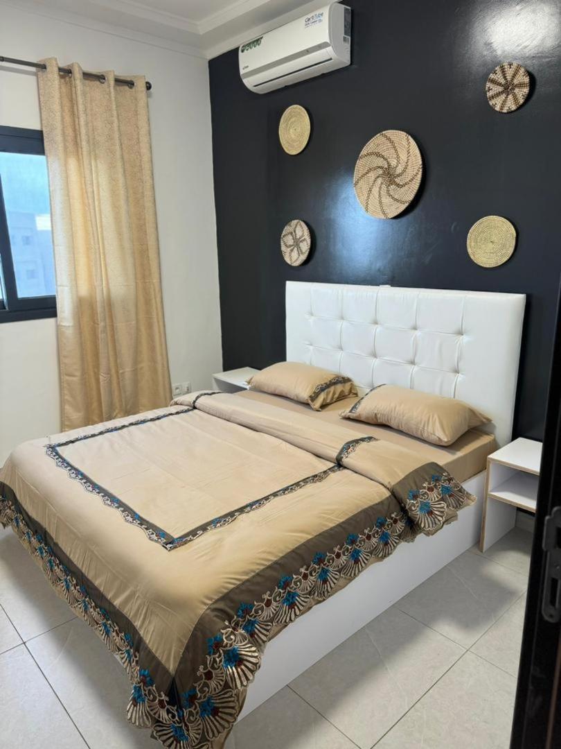 Luxueux Appartements - 2 Pieces Ou 4 Pieces - Quartiers Prises D'Almadies Et Ngor" Dakar Luaran gambar