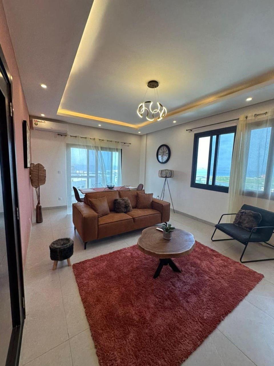 Luxueux Appartements - 2 Pieces Ou 4 Pieces - Quartiers Prises D'Almadies Et Ngor" Dakar Luaran gambar