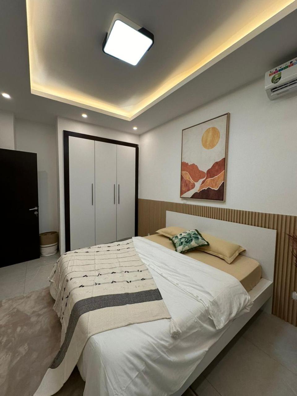 Luxueux Appartements - 2 Pieces Ou 4 Pieces - Quartiers Prises D'Almadies Et Ngor" Dakar Luaran gambar