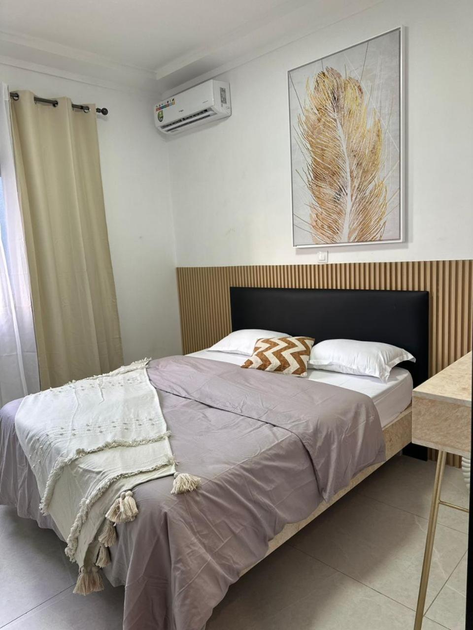 Luxueux Appartements - 2 Pieces Ou 4 Pieces - Quartiers Prises D'Almadies Et Ngor" Dakar Luaran gambar